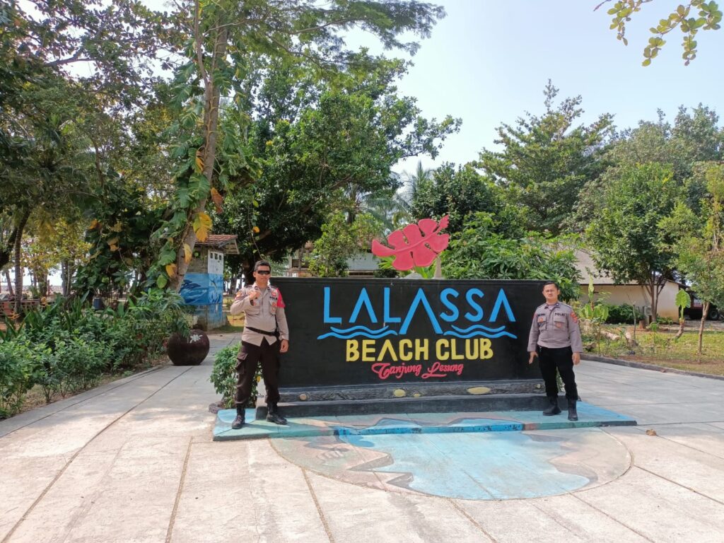 Bhabinkamtibmas Polsek Panimbang Pantau Tempat Wisata di Desa Binaan 8 WhatsApp Image 2023 08 26 at 21.21.16