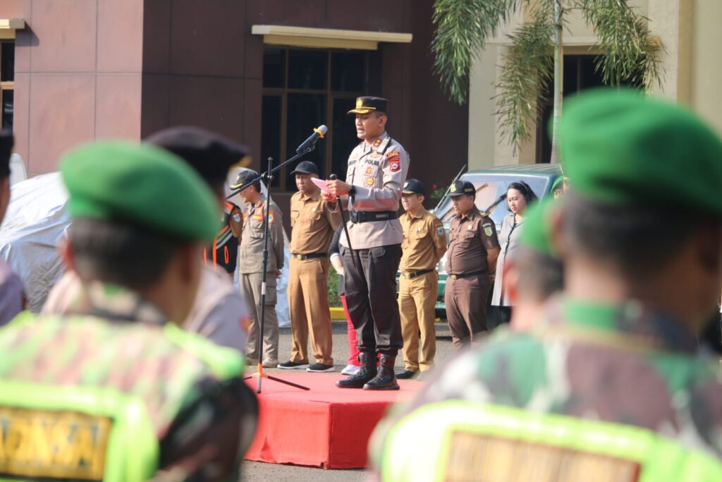 Kapolres Pandeglang Pimpin Apel Siaga Kesiapan Hadapi El-Nino, Ini Pesannya 10 WhatsApp Image 2023 08 29 at 09.14.53