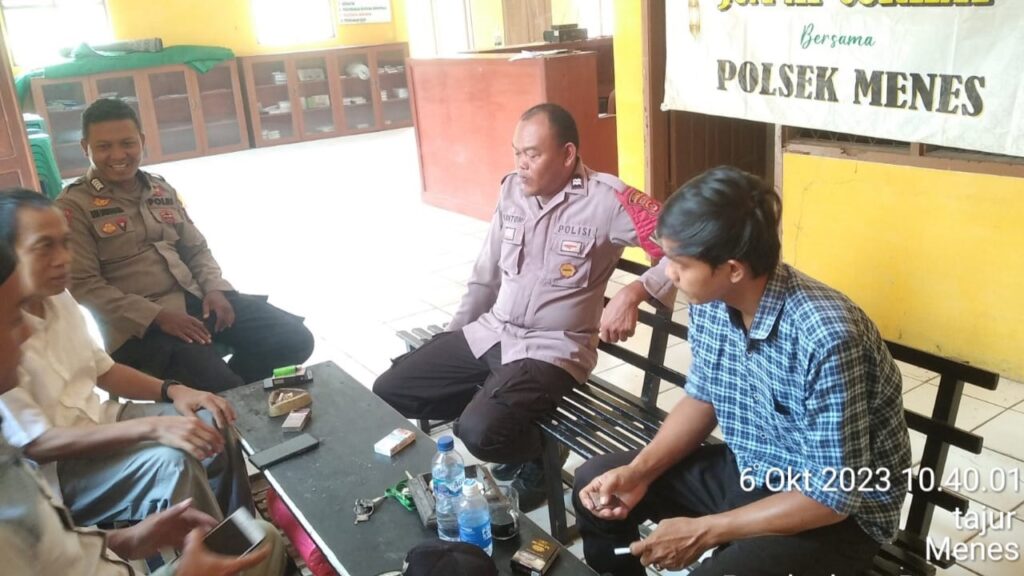 Polsek Menes Lakukan Program Jum’at Curhat Presisi Polri 7 WhatsApp Image 2023 10 06 at 13.51.27