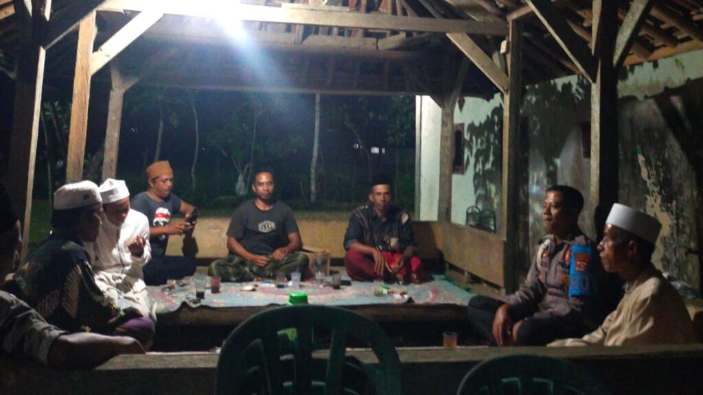 Polsek Pagelaran Gelar Patroli dalam Upaya Pencegahan Kriminalitas 3 WhatsApp Image 2023 11 08 at 13.40.33