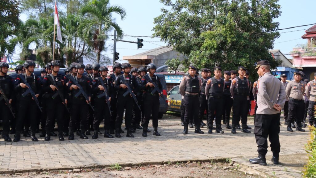 Polres Pandeglang Amankan Kunjungan Calon Presiden No. Urut 2 di Pandeglang 9 WhatsApp Image 2023 12 03 at 11.30.04