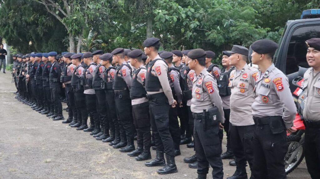 Polres Pandeglang Amankan Kunjungan Calon Wakil Presiden RI Gibran Rakabuming Raka 5 WhatsApp Image 2023 12 08 at 20.30.59