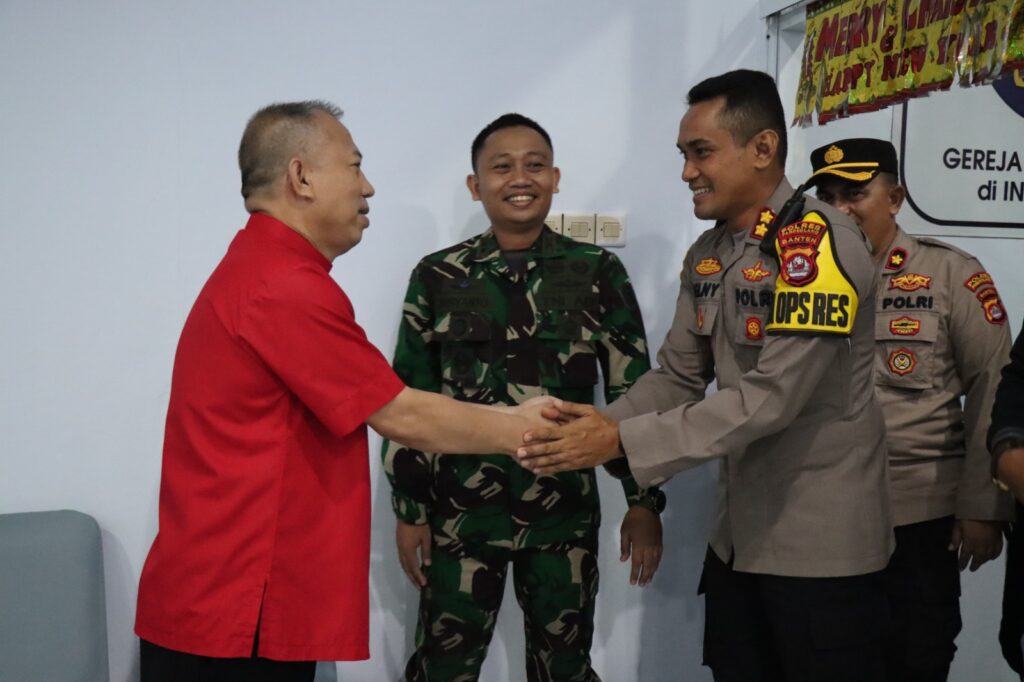 Operasi Gabungan Kapolres Pandeglang dan Dandim 0601: Penyelenggaraan Natal Tetap Aman dan Kondusif 4 WhatsApp Image 2023 12 20 at 05.48.45