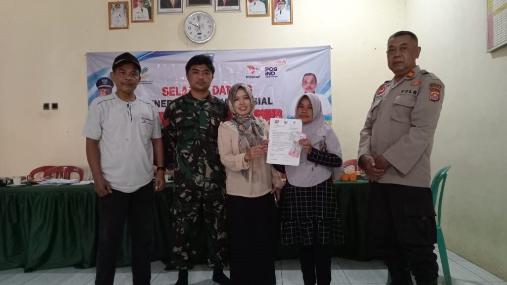 Polsek Bojong Kawal Penyaluran BLT El Nino di Kecamatan Bojong 9 WhatsApp Image 2023 12 23 at 12.08.06