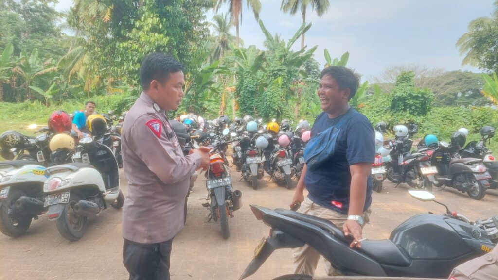Patroli Polsek Carita untuk Menciptakan Situasi Keamanan dan Ketertiban yang Aman 7 WhatsApp Image 2024 04 21 at 07.46.15