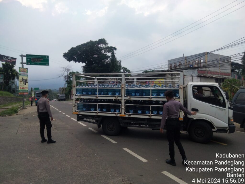 Sat Samapta Polres Pandeglang Gelar Strong Point untuk Penguatan Keamanan Wilayah Hukum Polres Pandeglang 10 WhatsApp Image 2024 05 04 at 18.26.43