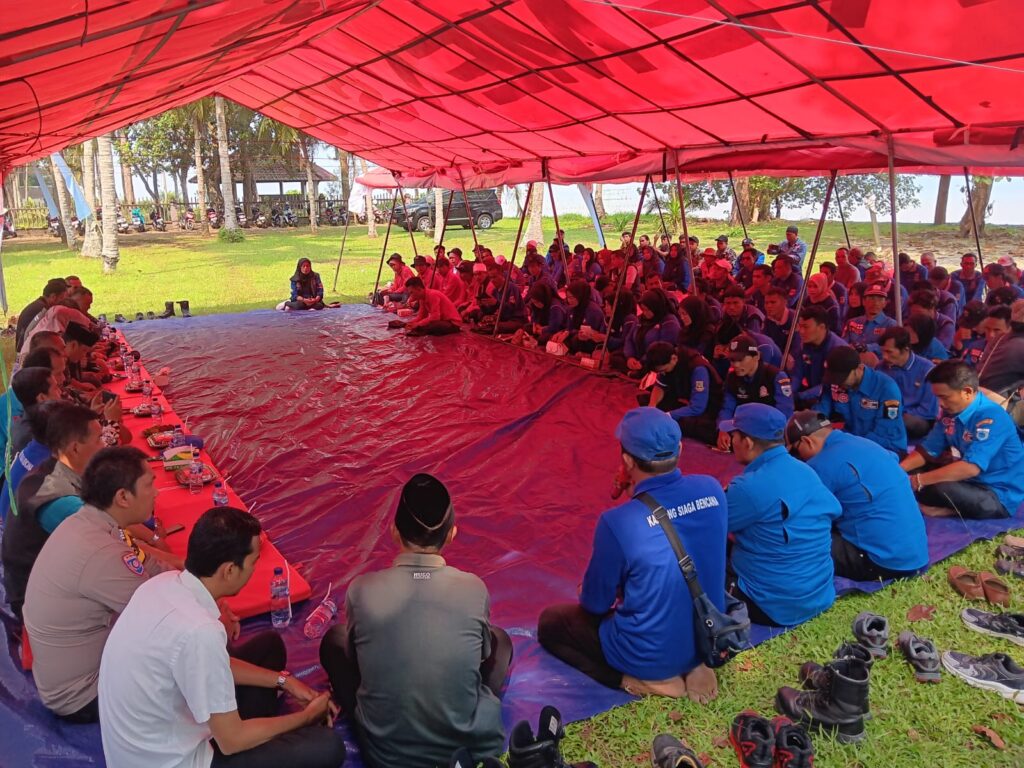 Polsek Pagelaran Hadiri Kegiatan Halal bihalal dan Pengukuhan FK-KSB Kabupaten Pandeglang Tahun 2024 di Villa Merah 9 WhatsApp Image 2024 05 19 at 02.31.49