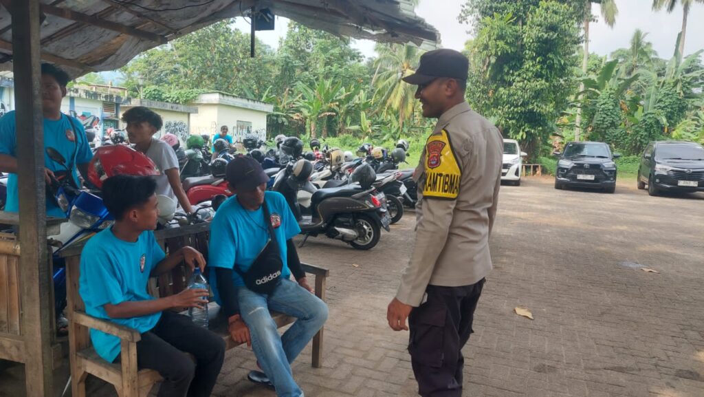 Polsek Menes Gelar Patroli di Objek Wisata Pemandian Kolam Renang 8 WhatsApp Image 2024 05 20 at 11.59.35