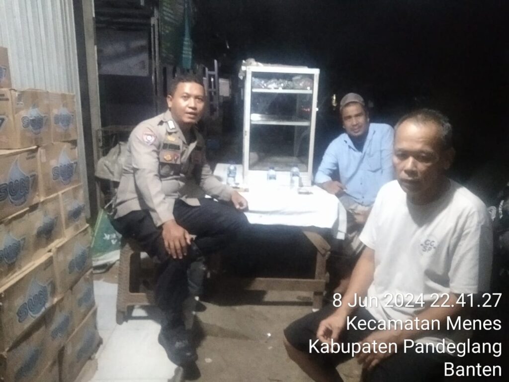 Polsek Menes Polres Pandeglang Melaksanakan Kegiatan Himbauan Kamtibmas di Malam Hari 9 IMG 20240609 WA0039