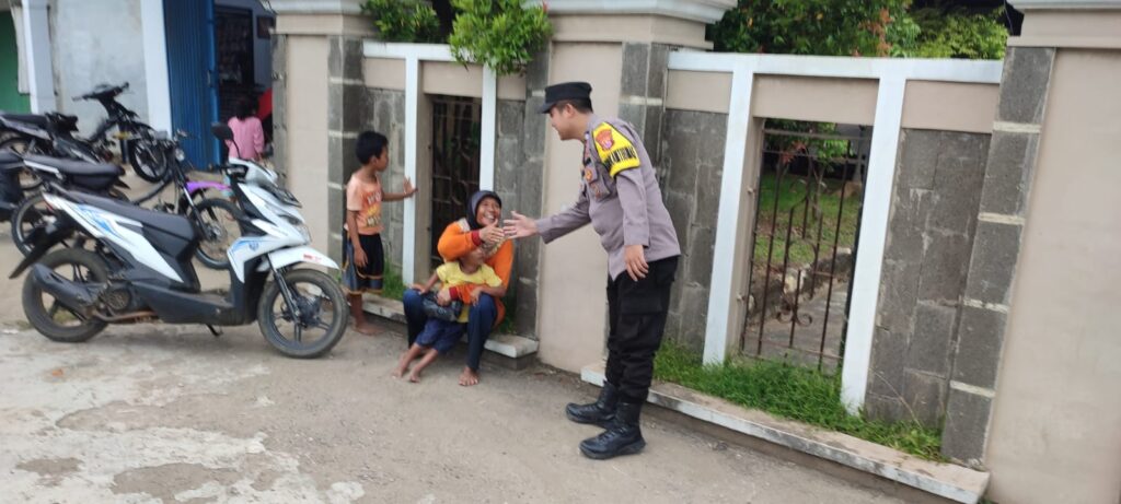 Anggota Polsek Cikeusik Laksanakan Sambang Kepada Warga Binaan 6 WhatsApp Image 2024 06 03 at 07.42.30