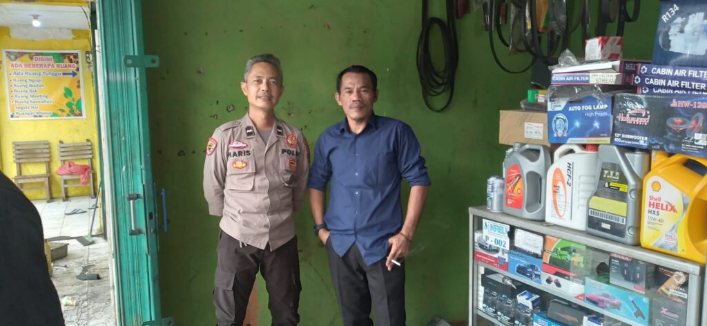 Bhabinkamtibmas Polsek Cadasari, Aipda Ibnu Haris, Lakukan Sambang ke Pengusaha Bengkel 2 WhatsApp Image 2024 06 27 at 09.32.37