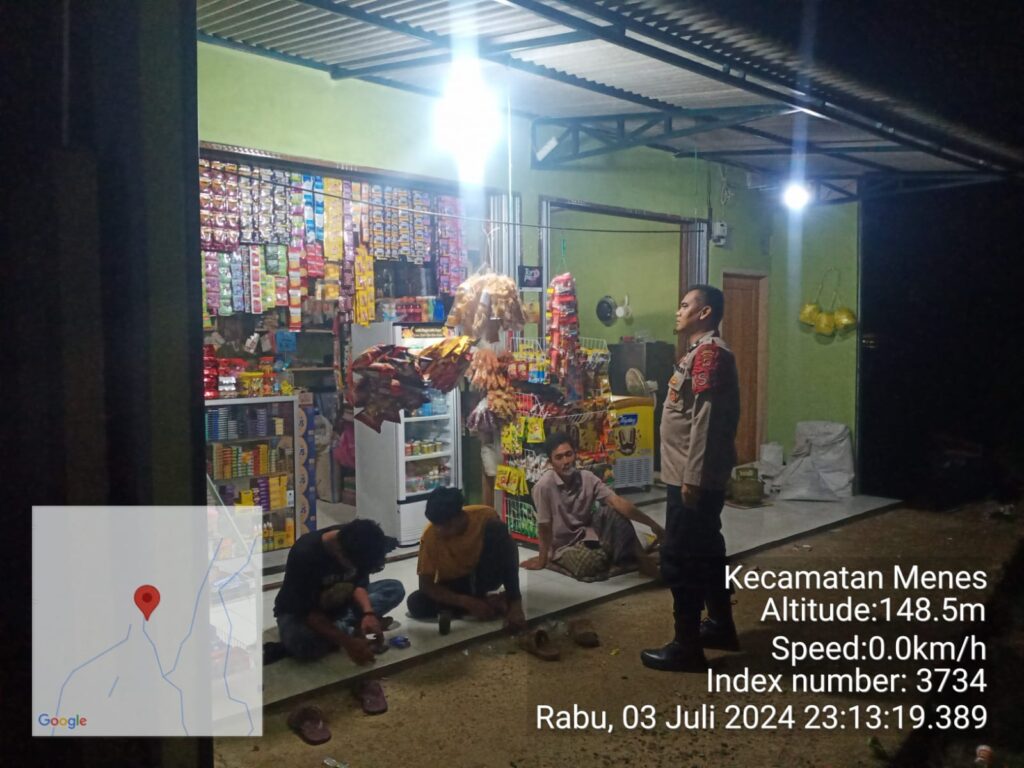 Polsek Menes Gelar Himbauan Kamtibmas Kepada Warga dan Pemilik Warung di Kecamatan Menes 1 WhatsApp Image 2024 07 04 at 07.33.37