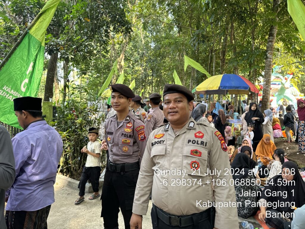 Sat Samapta Polres Pandeglang Gelar Pengamanan Istigosah Syekh Karan di Kp. Simpereun 6 WhatsApp Image 2024 07 21 at 17.14.21