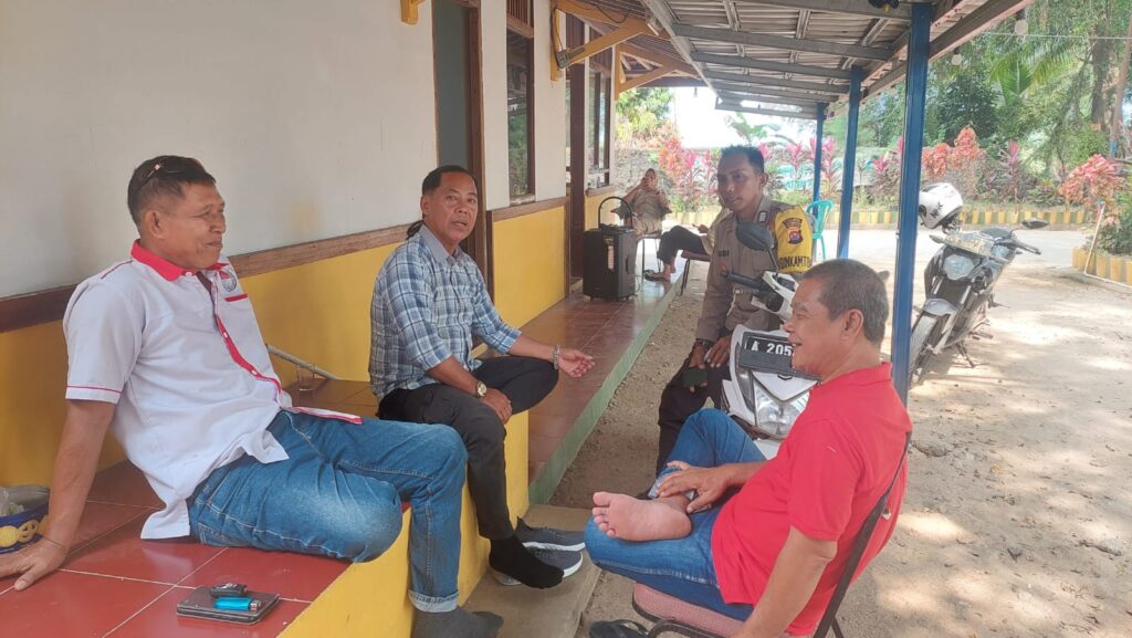 Tingkatkan Keamanan Wilayah, Personil Polsek Carita Melaksanakan Patroli Wisata ke Pantai Kodok 3 WhatsApp Image 2024 07 28 at 01.50.39