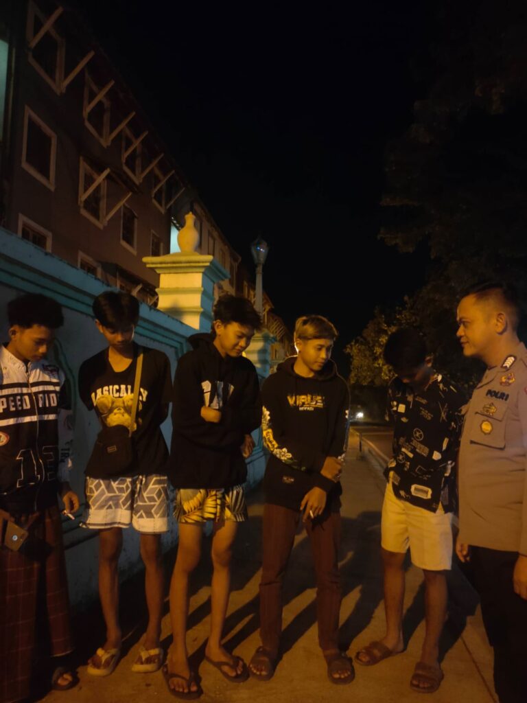 Polsek Carita Himbau Pemuda untuk Pulang Awal pada Malam Hari 4 WhatsApp Image 2024 07 29 at 06.31.02