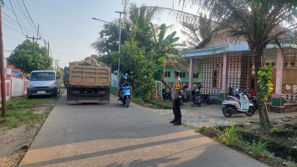 Cegah GKTM Personil Polsek Patia Laksanakan Strong Point Sore 1 WhatsApp Image 2024 07 29 at 21.28.10