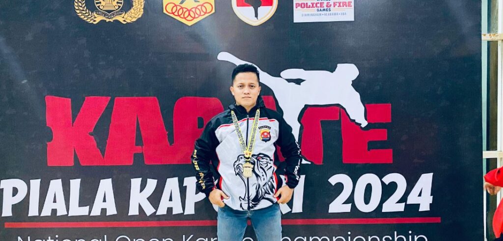 Personil Polres Pandeglang Raih Juara 1 Kata Perorangan Polri Putra pada Kejuaraan Karate Piala Kapolri Festival 2024 8 bl