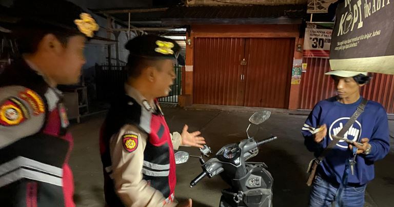 pm 5