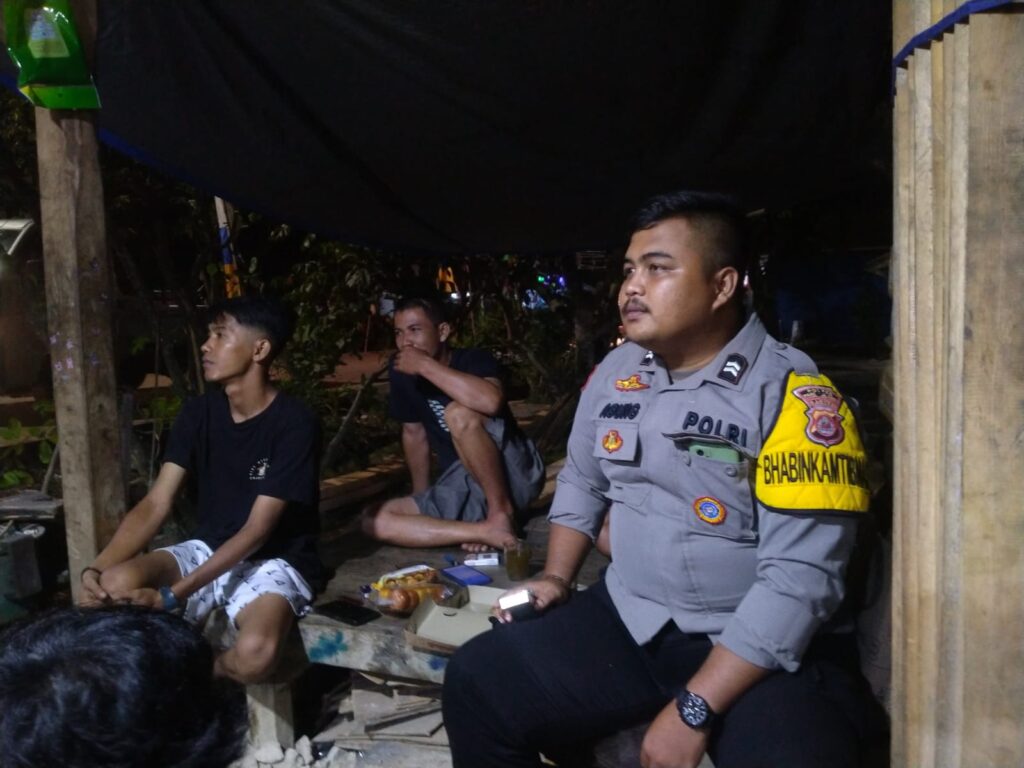 Bhabinkamtibmas Polsek Angsana Polres Pandeglang Briptu Agung Sambangi Masyarakat Desa Angsana 6 IMG 20240811 WA0020