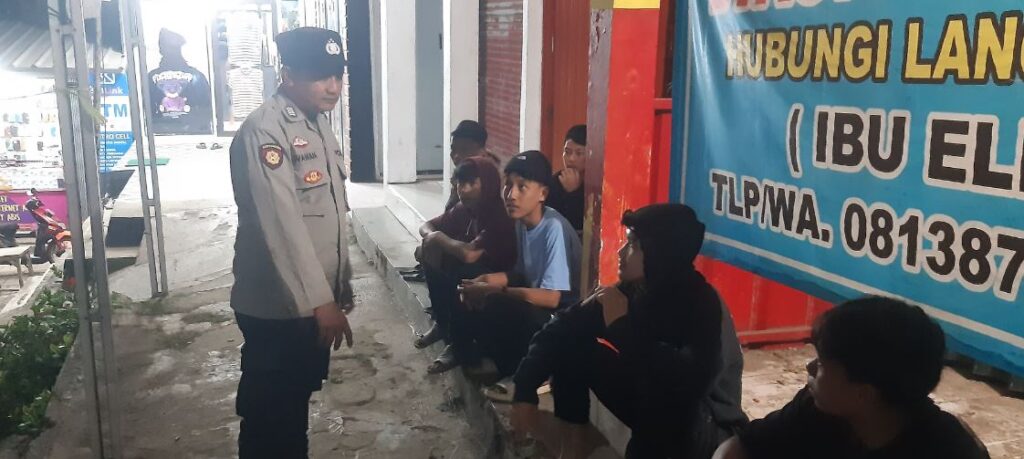 Tingkatkan Patroli Malam Unit Samapta Polsek Picung Berikan Himbauan Kepada Remaja 7 PPP