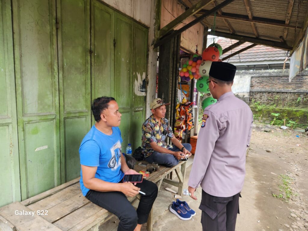 Polsek Menes Lakukan Patroli KRYD, Penyakit Masyarakat Nihil 6 WhatsApp Image 2024 07 31 at 15.56.18