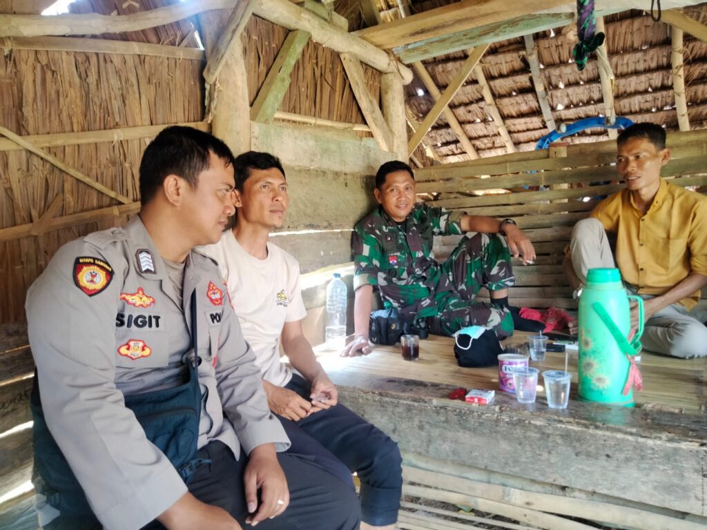 Jaga Kamtibmas Aman Dan Kondusif Personil Polsek Patia Laksanakan Patroli Siang 6 WhatsApp Image 2024 08 03 at 23.16.49