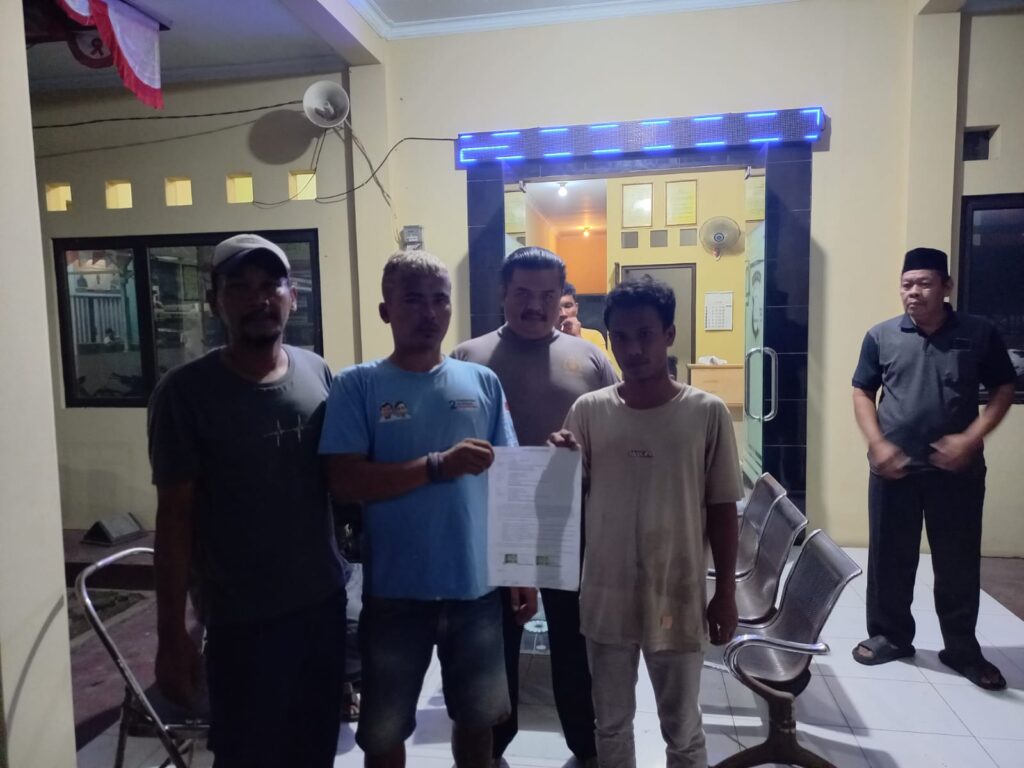 Problem Solving Polsek Picung Damaikan Keributan di Arena Panah Balon Kadumula 1 WhatsApp Image 2024 08 04 at 00.10.58