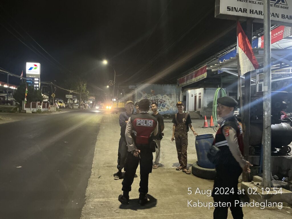 Sat Samapta Polres Pandeglang Gelar Patroli Dialogis di Perbatasan Pandeglang - Lebak 3 WhatsApp Image 2024 08 05 at 05.58.11