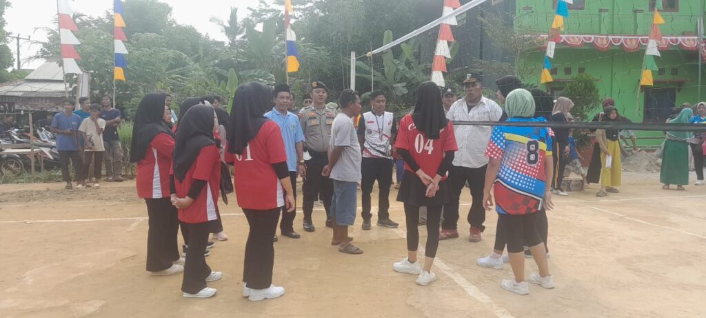 Giat Pengamanan Lomba Volly Ball Dalam Rangka Rangkaian Peringatan Hut Kemerdekaan Ri Ke 79 Di Wilayah Hukum Polsek Picung 3 WhatsApp Image 2024 08 08 at 22.01.02