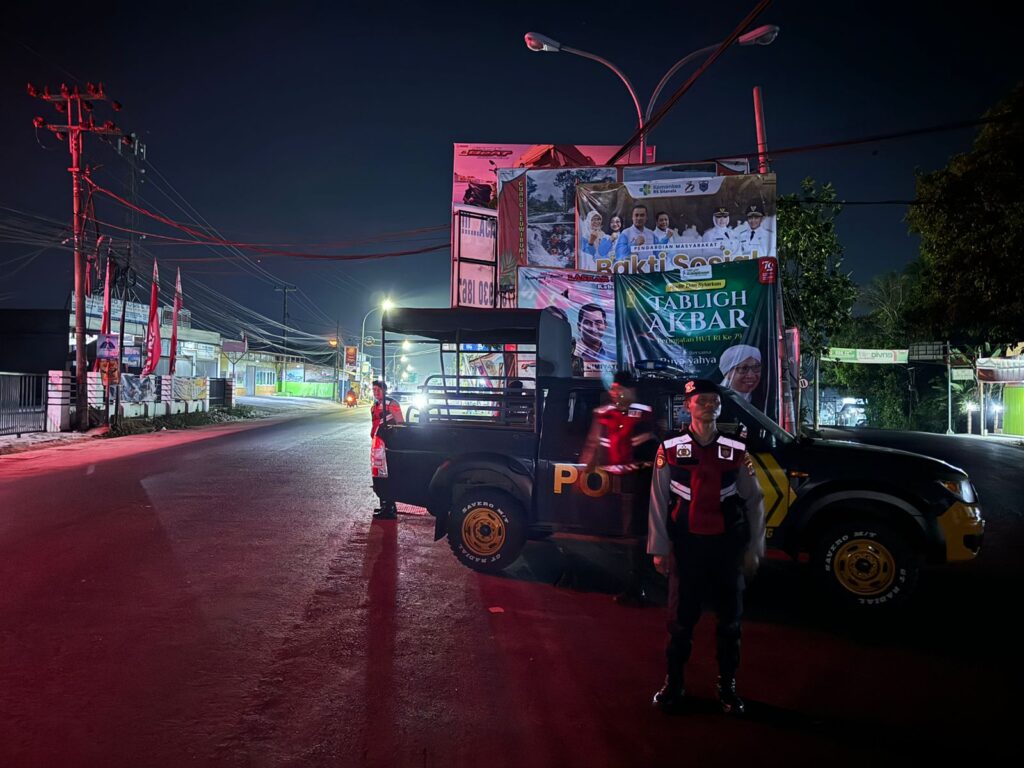 Sat Samapta Polres Pandeglang Gelar Strong Point Malam di Cipacung, Cegah Laka Lantas 9 WhatsApp Image 2024 08 27 at 05.57.47