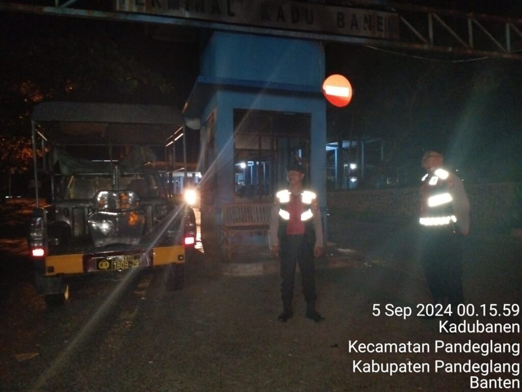 Cegah Aksi Premanisme, Sat Samapta Polres Pandeglang Gelar Patroli Malam di Terminal Kadubanen 1 WhatsApp Image 2024 09 05 at 05.16.11