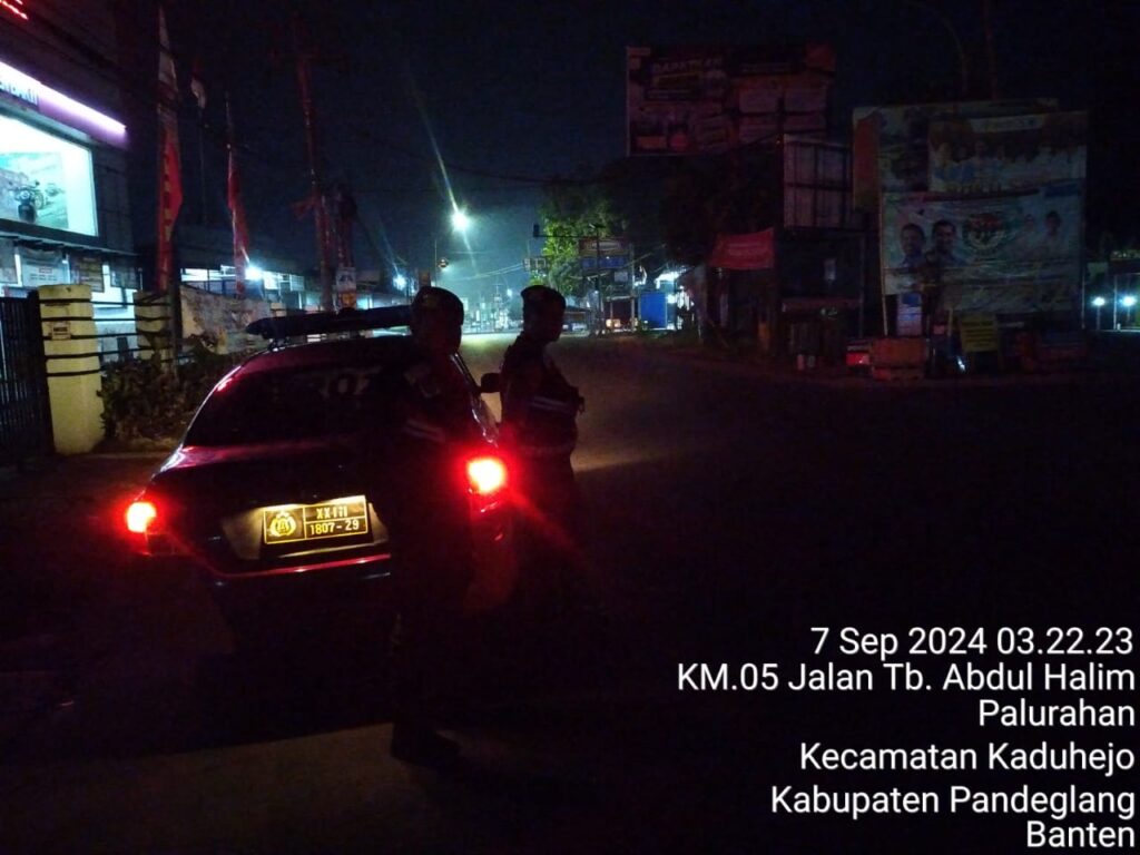Sat Samapta Polres Pandeglang Laksanakan Patroli Malam Akhir Pekan dengan Kendaraan R4 5 WhatsApp Image 2024 09 07 at 04.21.09