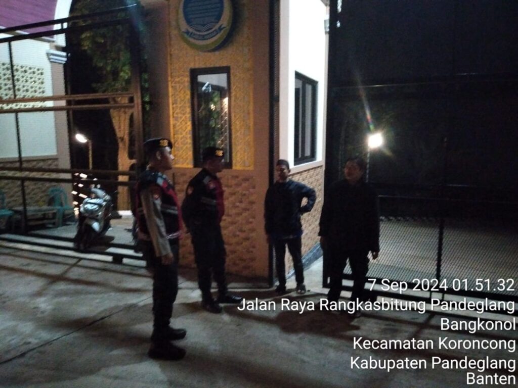 Cegah Tawuran, Sat Samapta Polres Pandeglang Masifkan Patroli Malam di Sekolah-Sekolah 4 WhatsApp Image 2024 09 07 at 04.21.14