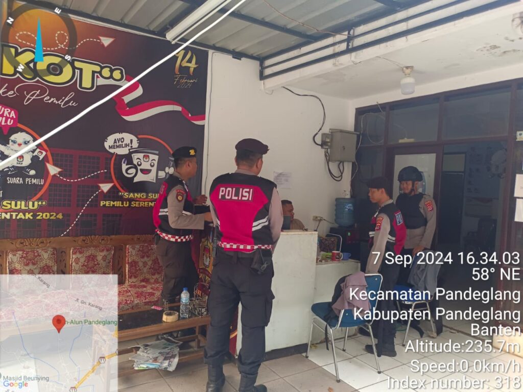 Sat Samapta Polres Pandeglang Gelar Patroli di Kantor KPU Pandeglang, Jaga Keamanan dan Ketertiban 9 WhatsApp Image 2024 09 07 at 16.47.55