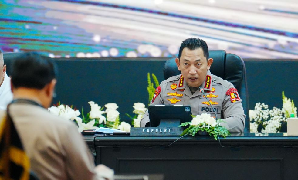 Kapolri Paparkan Persiapan dan Kesiapan Pengamanan Lebaran 2025 ke Menko Polkam 9 fgdg