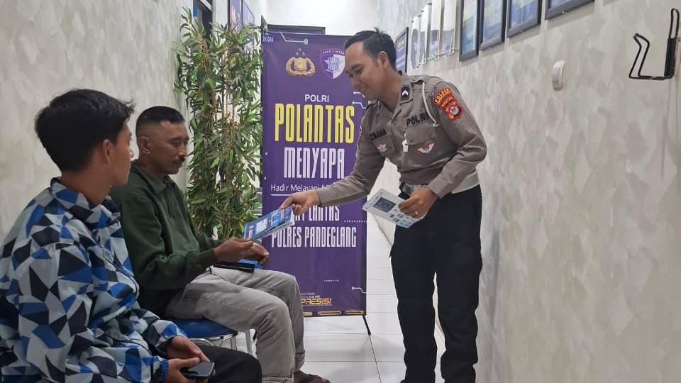 Satlantas Polres Pandeglang Gelar Pelayanan Prima Melalui Coaching Clinic Pemohon SIM 9 WhatsApp Image 2026 01 19 at 09.24.35